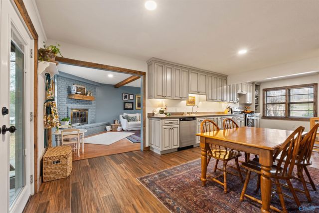 417 Mcfoilton Lane, Scottsboro, AL 35768