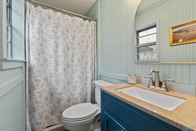 417 Mcfoilton Lane, Scottsboro, AL 35768