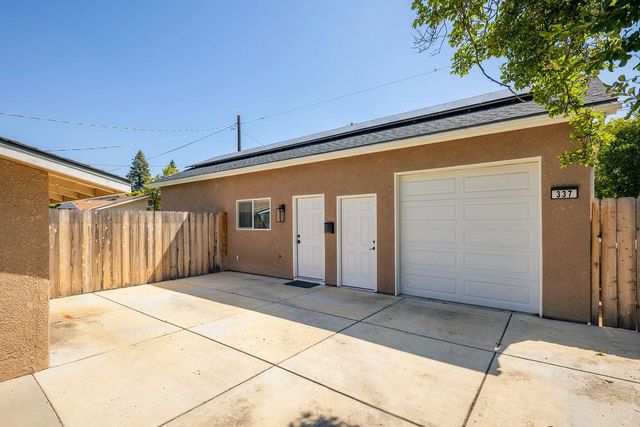 335 Oxford Avenue, Clovis, CA 93612