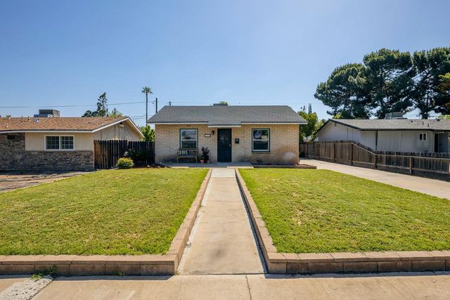 335 Oxford Avenue, Clovis, CA 93612