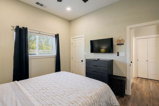 335 Oxford Avenue, Clovis, CA 93612