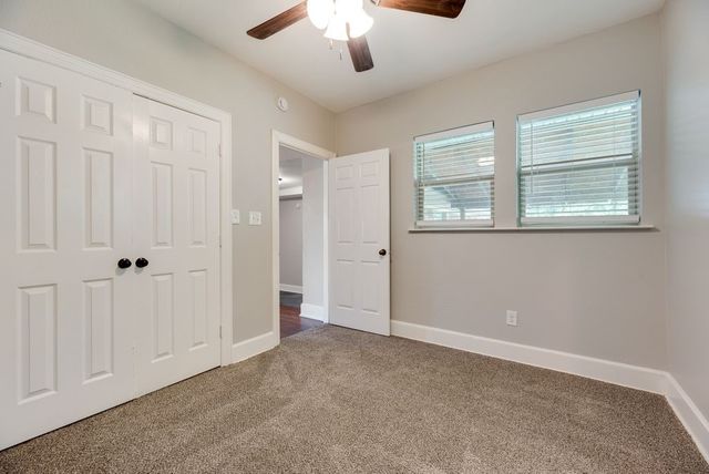 604 Casa Linda Street, Ennis, TX 75119
