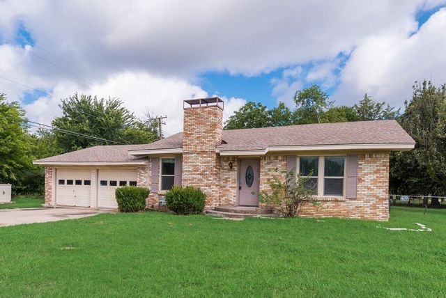 604 Casa Linda Street, Ennis, TX 75119