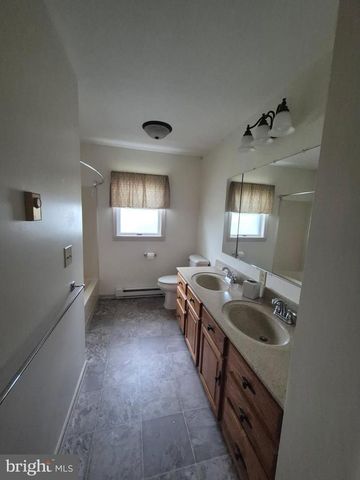 55 MARGROW RD, Tunkhannock, PA 18657