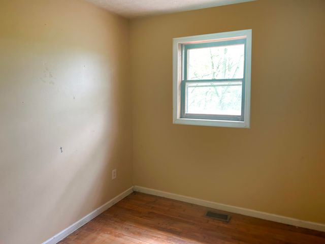 977 Muddy Creek Road, Winchester, KY 40391