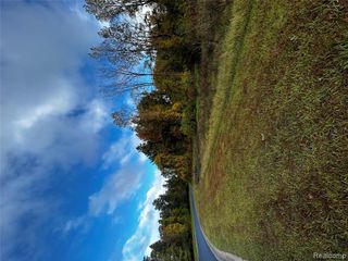 5643 Wyndam Lane, Brighton, MI 48116