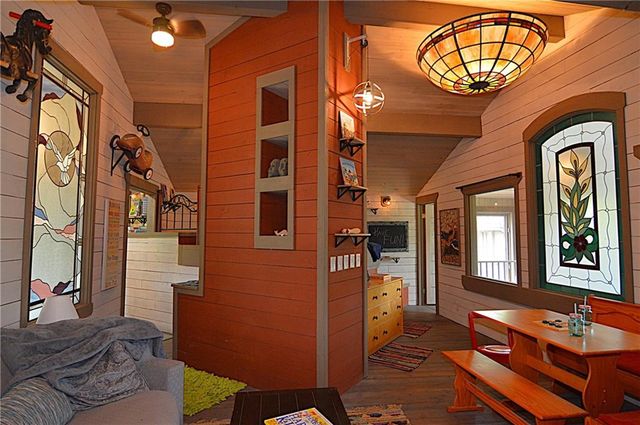 8424 S Russell Road, Oak Grove, MO 64075