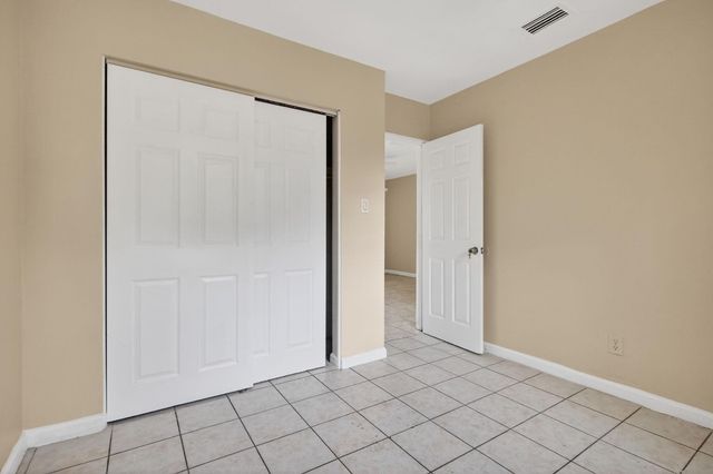 125 NW 12th Avenue B, Dania Beach, FL 33004