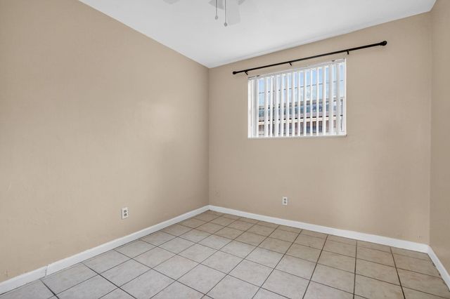 125 NW 12th Avenue B, Dania Beach, FL 33004