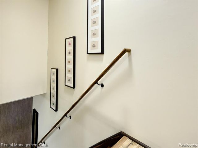 174 Lange Drive, Troy, MI 48098