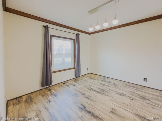 174 Lange Drive, Troy, MI 48098