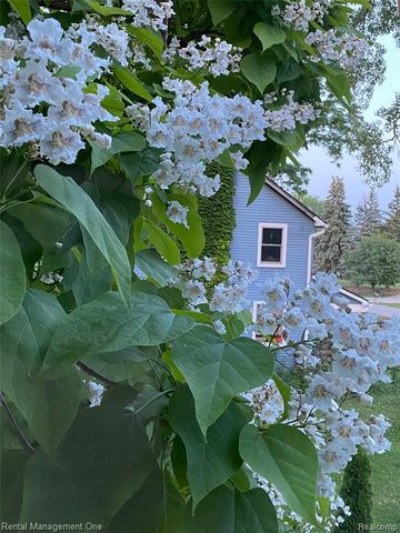 174 Lange Drive, Troy, MI 48098