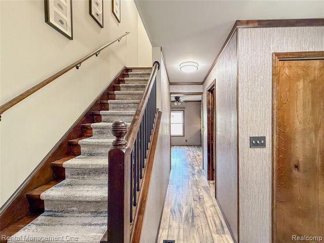 174 Lange Drive, Troy, MI 48098