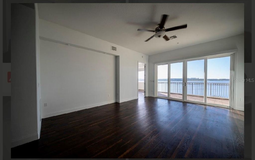 Image 18 of property listing at 8749 THE ESPLANADE 10, Orlando, FL 32836