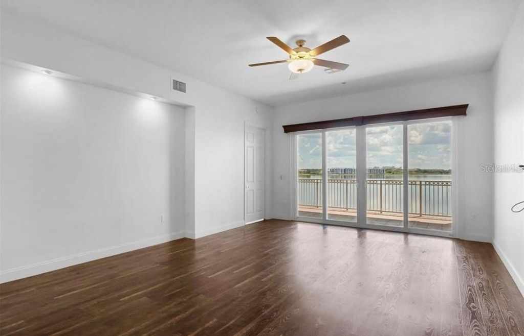 Image 21 of property listing at 8749 THE ESPLANADE 10, Orlando, FL 32836