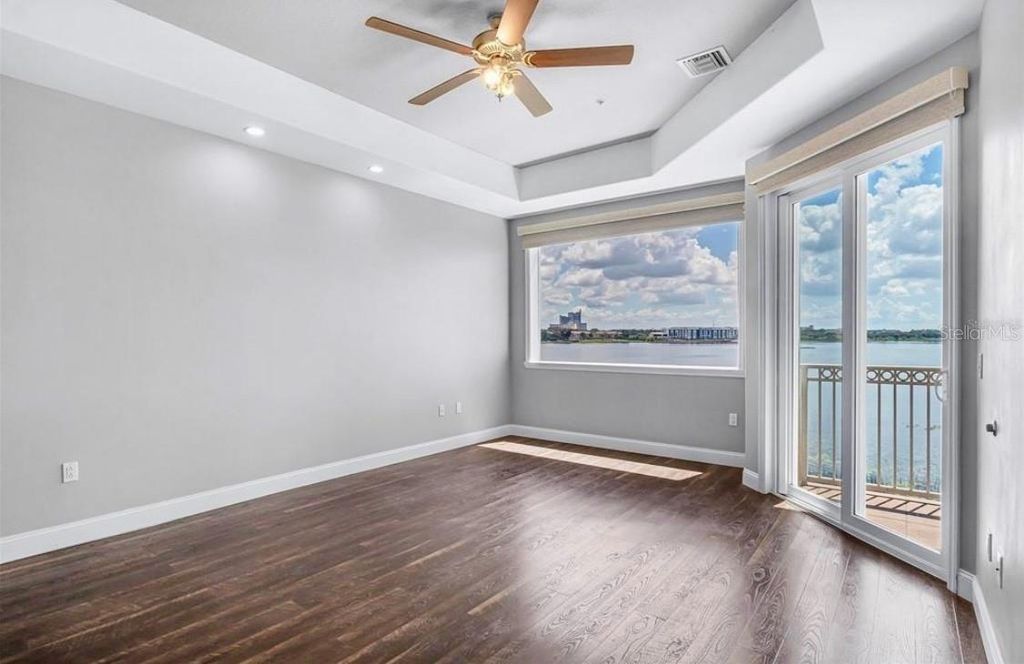 Image 33 of property listing at 8749 THE ESPLANADE 10, Orlando, FL 32836