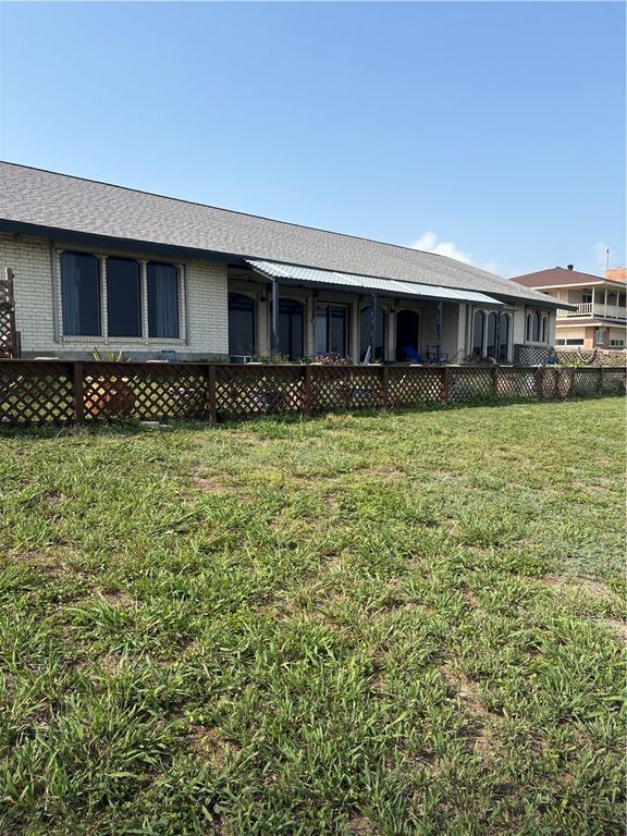 120 Shore Dr, Portland, TX 78374 — photo 2