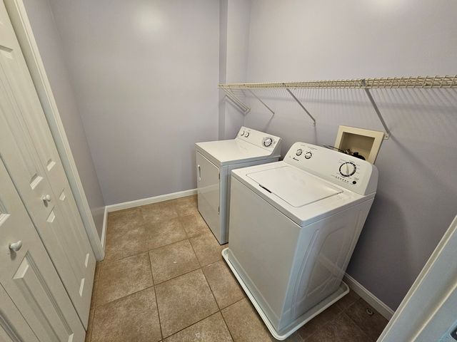 136 Meridian Street 110, Groton, CT 06340