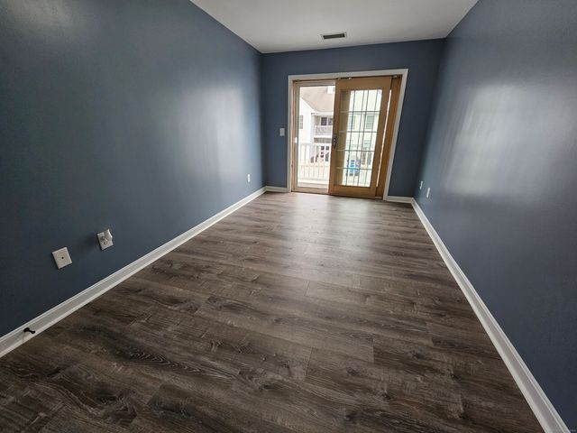 136 Meridian Street 110, Groton, CT 06340