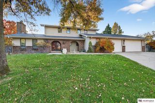 12656 Woodsdale Circle, Omaha, NE 68137