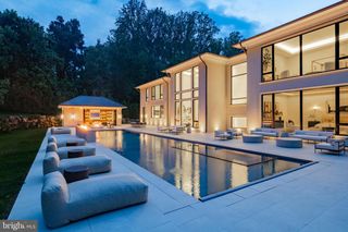 6501 BRIGHT MOUNTAIN RD, Mclean, VA 22101