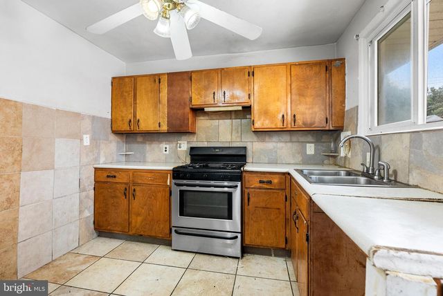 7707 MIDDLESEX PL, Baltimore, MD 21234