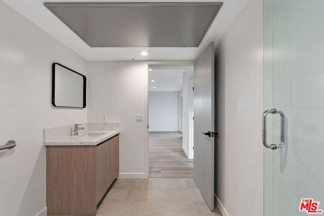 10918 Camarillo Street 403, North Hollywood, CA 91602