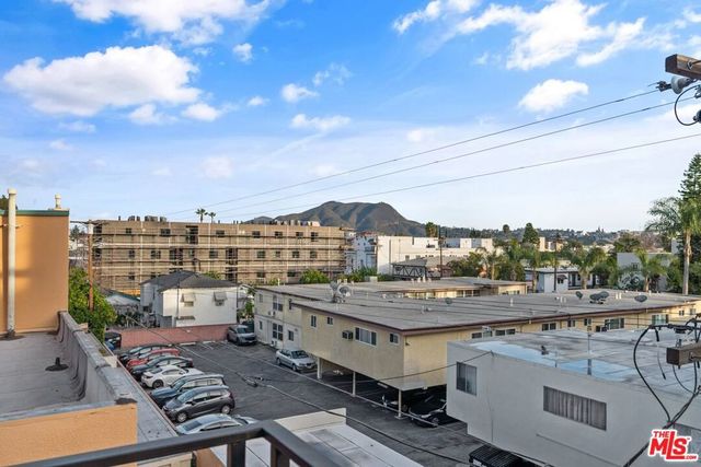 10918 Camarillo Street 403, North Hollywood, CA 91602
