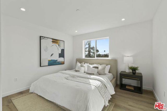 10918 Camarillo Street 403, North Hollywood, CA 91602