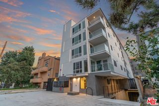 10918 Camarillo Street 403, North Hollywood, CA 91602