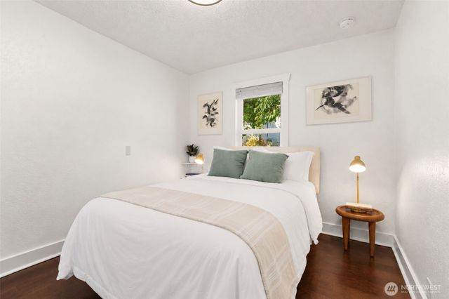 8143 10th Avenue SW, Seattle, WA 98106