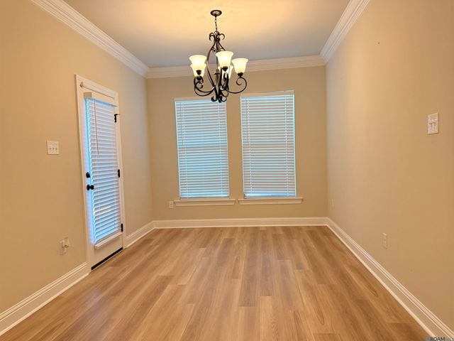 10019 Ole Millstead Ct, Baton Rouge, LA 70816