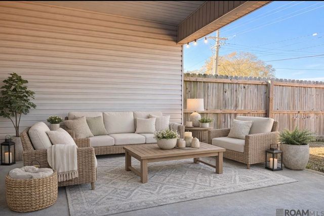 10019 Ole Millstead Ct, Baton Rouge, LA 70816