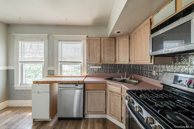 38 May Street, Poughkeepsie, NY 12603