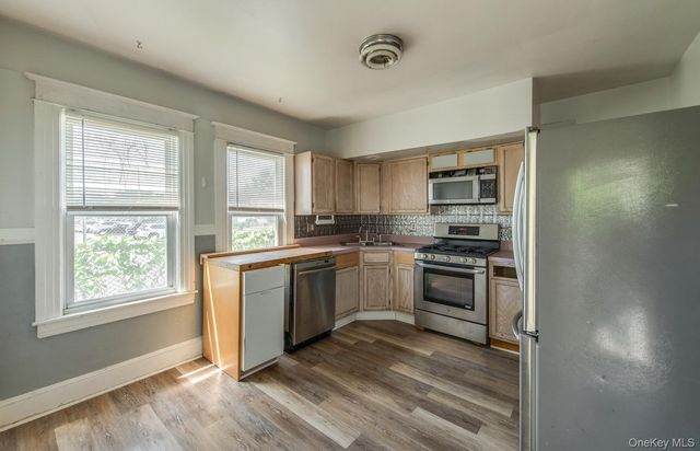 38 May Street, Poughkeepsie, NY 12603