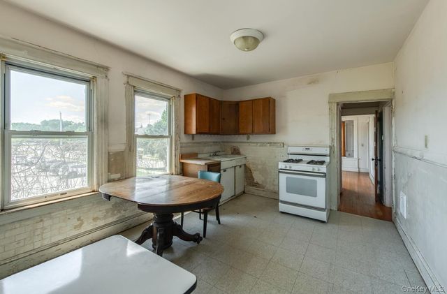 38 May Street, Poughkeepsie, NY 12603