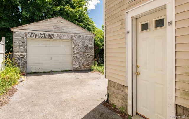 38 May Street, Poughkeepsie, NY 12603