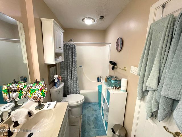 325 Westview Drive, Biloxi, MS 39531