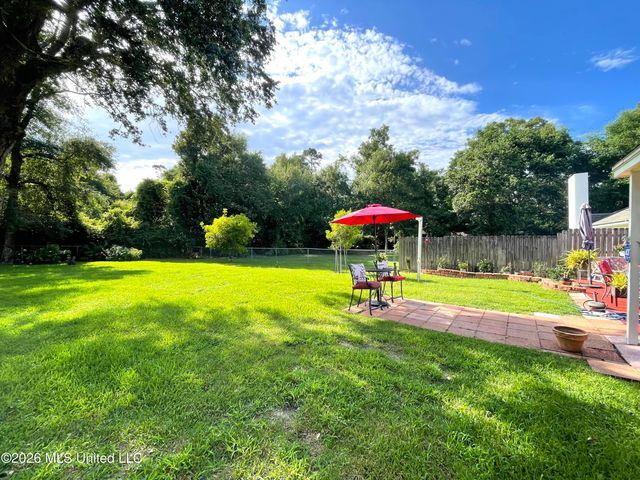 325 Westview Drive, Biloxi, MS 39531