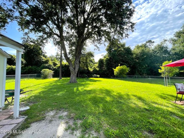 325 Westview Drive, Biloxi, MS 39531