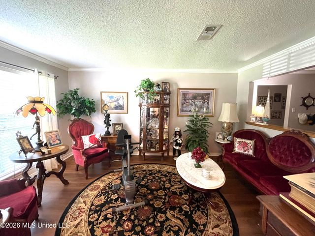 325 Westview Drive, Biloxi, MS 39531
