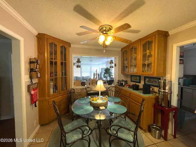325 Westview Drive, Biloxi, MS 39531