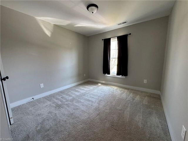 6436 Beaver Pond Court, Pfafftown, NC 27040