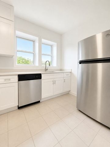 70 Empire St 3, Boston, MA 02134