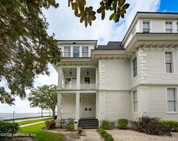 2105 RIVER Boulevard, Jacksonville, FL 32204
