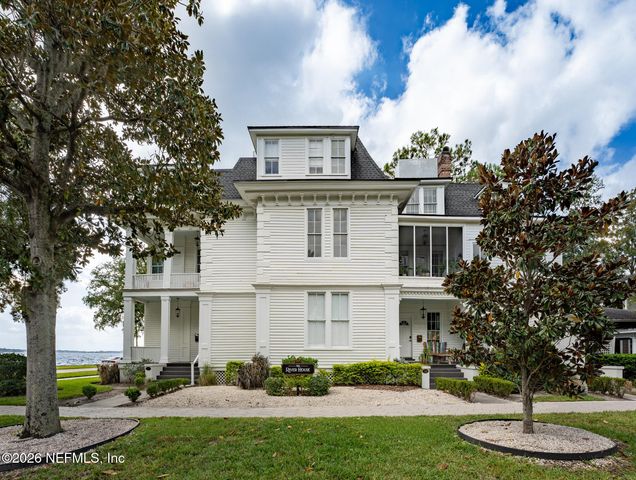 2105 RIVER Boulevard, Jacksonville, FL 32204