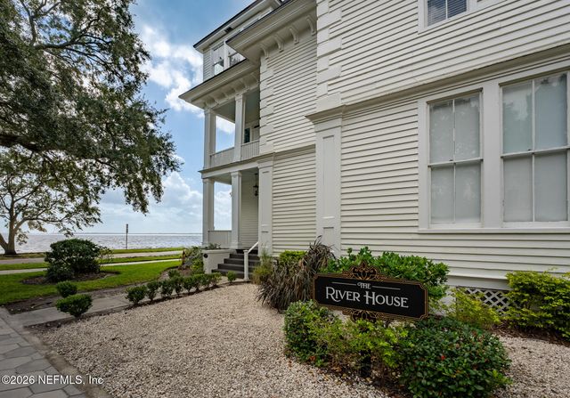 2105 RIVER Boulevard, Jacksonville, FL 32204