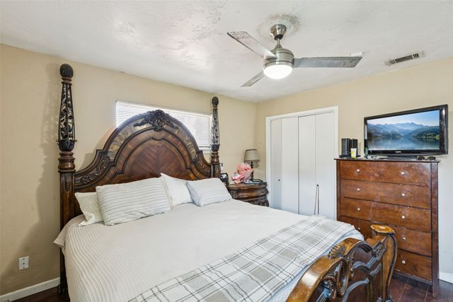 1901 Kris Street, Irving, TX 75060