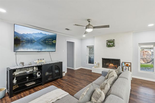 1901 Kris Street, Irving, TX 75060