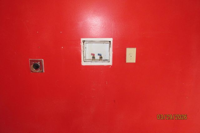 2134 whitcomb Way, Modesto, CA 95350